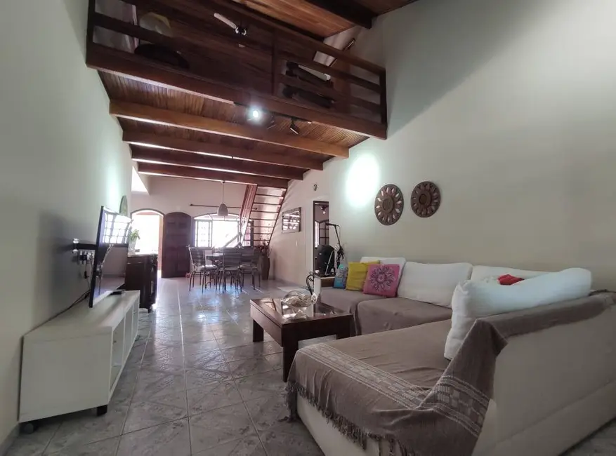 Foto 5 de Casa com 6 quartos à venda, 460m2 em Ubatuba - SP