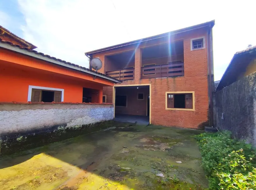 Foto 1 de Casa com 5 quartos à venda, 300m2 em Ubatuba - SP
