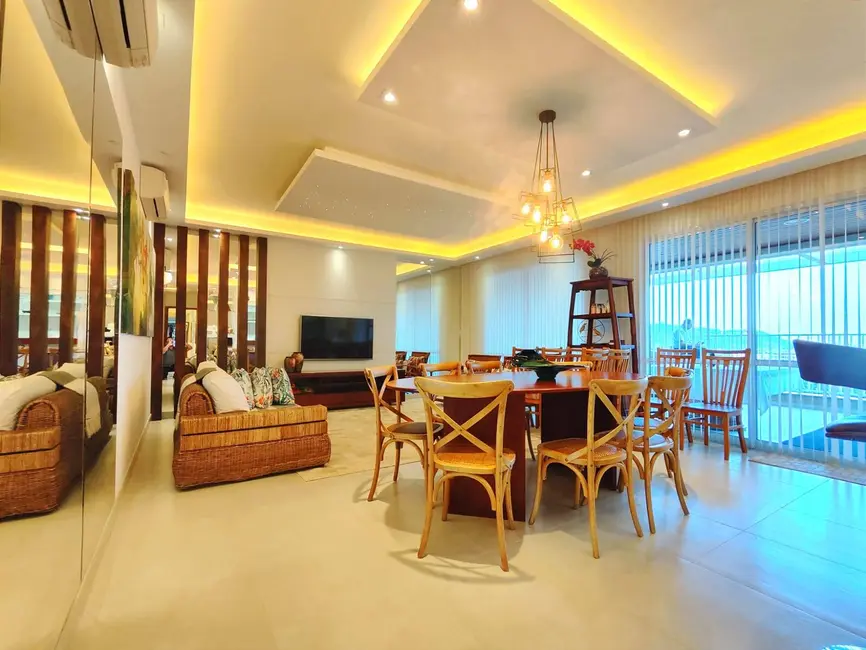 Foto 2 de Cobertura com 3 quartos à venda, 210m2 em Ubatuba - SP