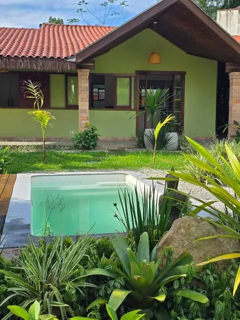 Foto 4 de Casa com 2 quartos à venda, 450m2 em Ubatuba - SP