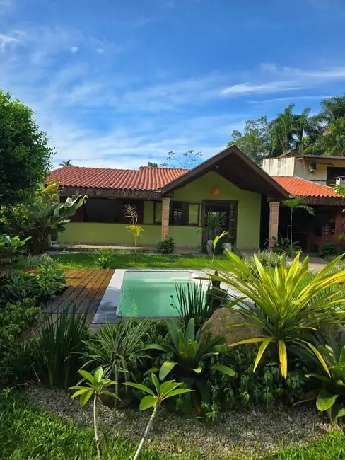 Foto 2 de Casa com 2 quartos à venda, 450m2 em Ubatuba - SP
