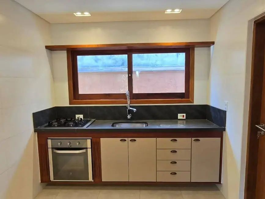 Foto 7 de Casa com 2 quartos à venda, 450m2 em Ubatuba - SP