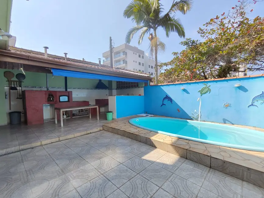 Foto 2 de Casa à venda, 210m2 em Ubatuba - SP