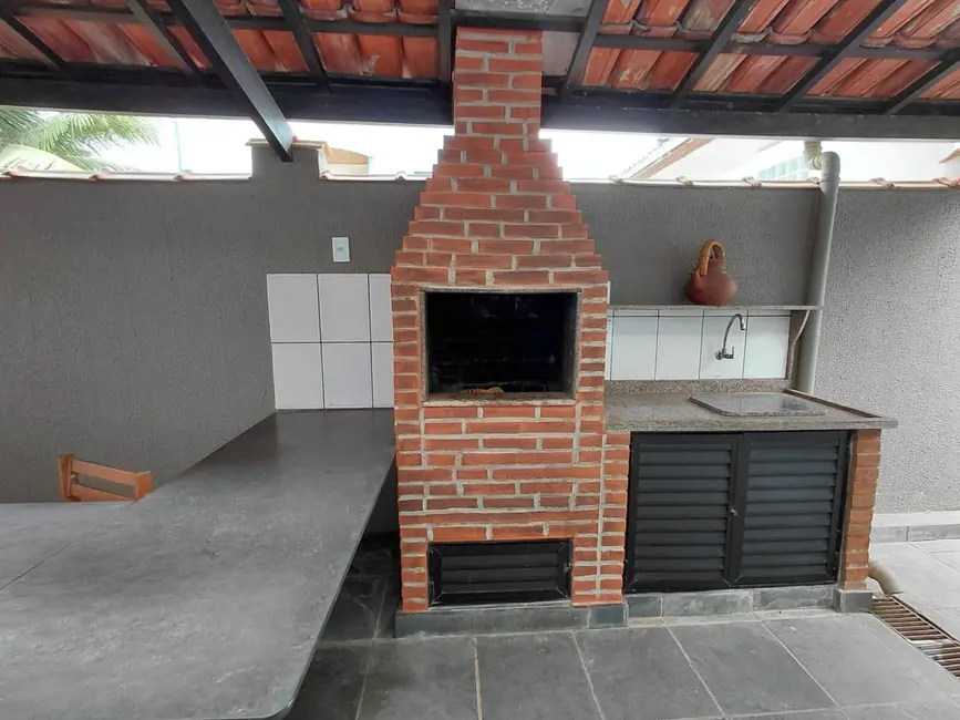 Foto 5 de Casa com 3 quartos à venda, 300m2 em Ubatuba - SP