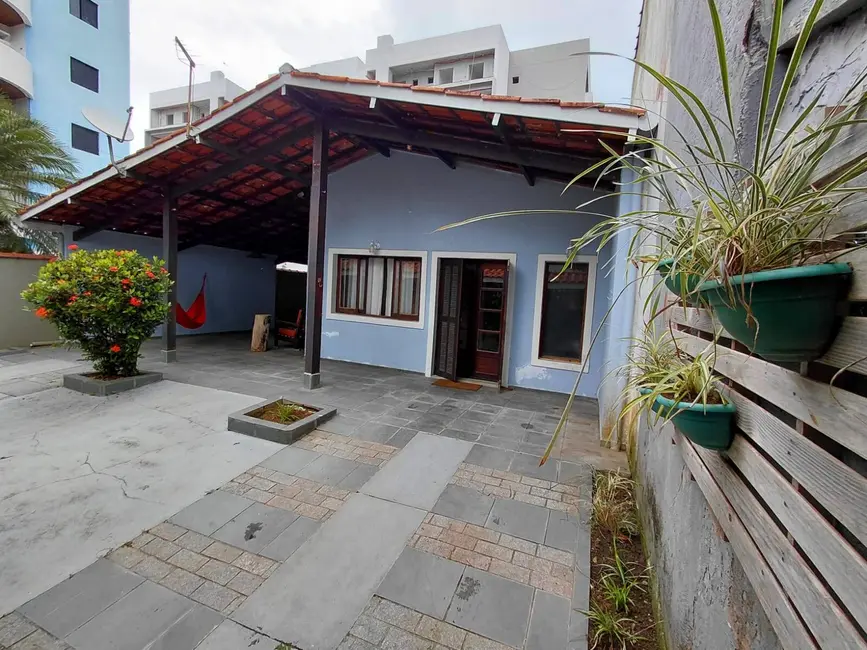 Foto 3 de Casa com 3 quartos à venda, 300m2 em Ubatuba - SP