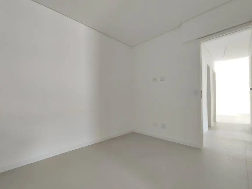 Foto 5 de Apartamento com 3 quartos à venda, 91m2 em Ubatuba - SP