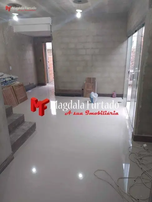 Foto 2 de Casa com 2 quartos à venda, 84m2 em Cabo Frio - RJ