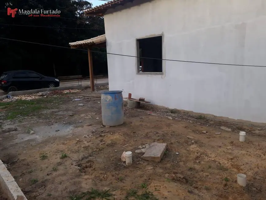 Foto 8 de Casa com 2 quartos à venda, 180m2 em Cabo Frio - RJ