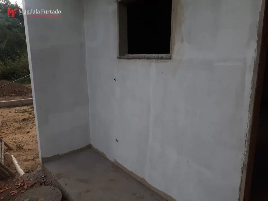 Foto 4 de Casa com 2 quartos à venda, 180m2 em Cabo Frio - RJ