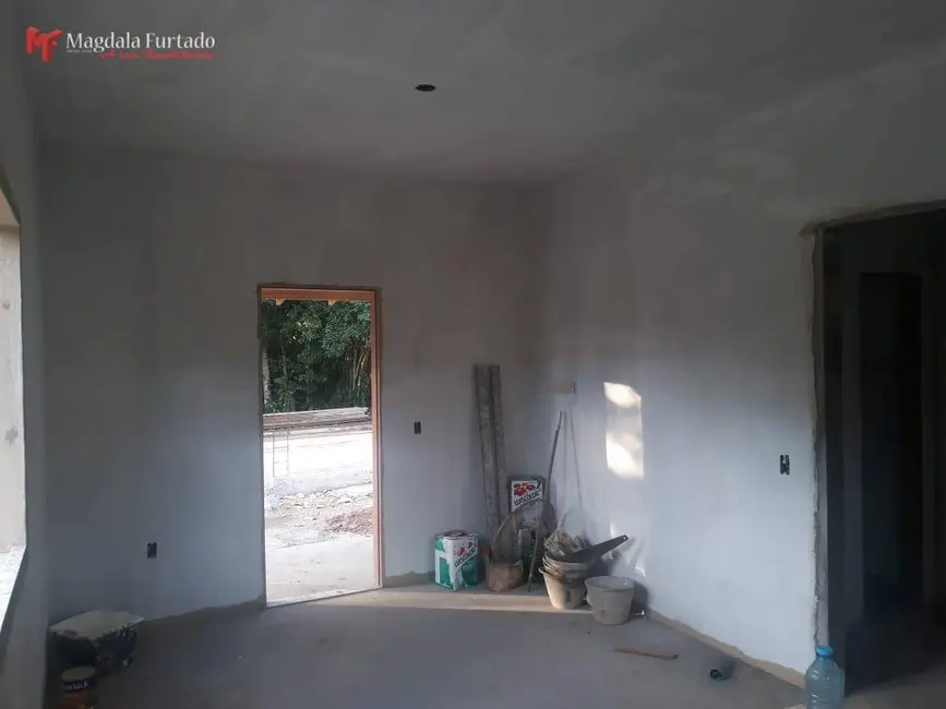 Foto 6 de Casa com 2 quartos à venda, 180m2 em Cabo Frio - RJ