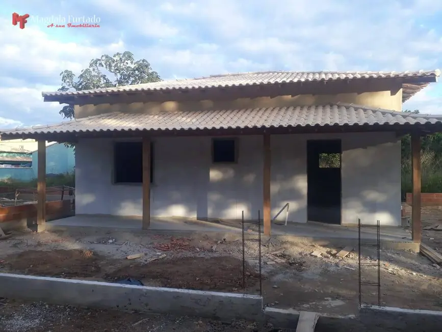 Foto 1 de Casa com 2 quartos à venda, 180m2 em Cabo Frio - RJ