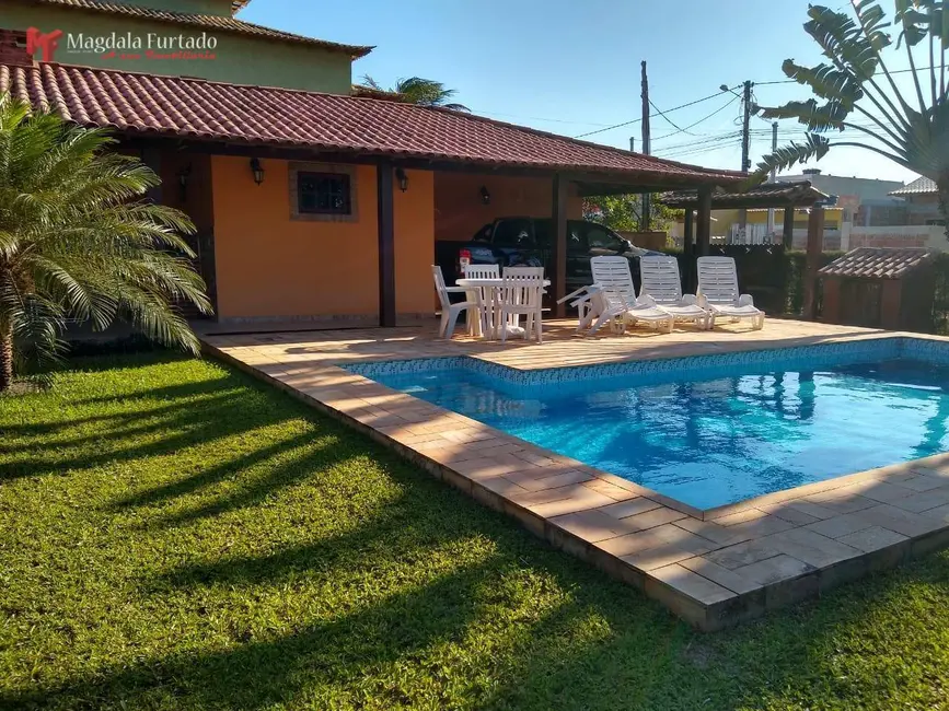 Foto 2 de Casa com 3 quartos à venda, 600m2 em Cabo Frio - RJ