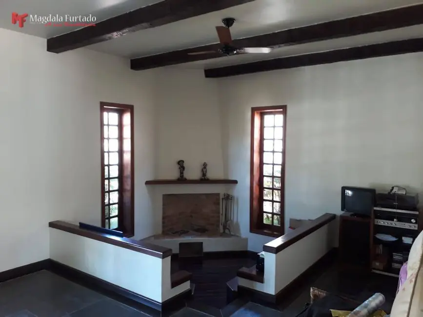 Foto 3 de Casa com 3 quartos à venda, 600m2 em Cabo Frio - RJ