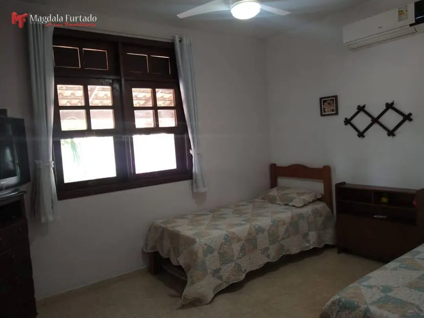 Foto 8 de Casa com 3 quartos à venda, 720m2 em Cabo Frio - RJ