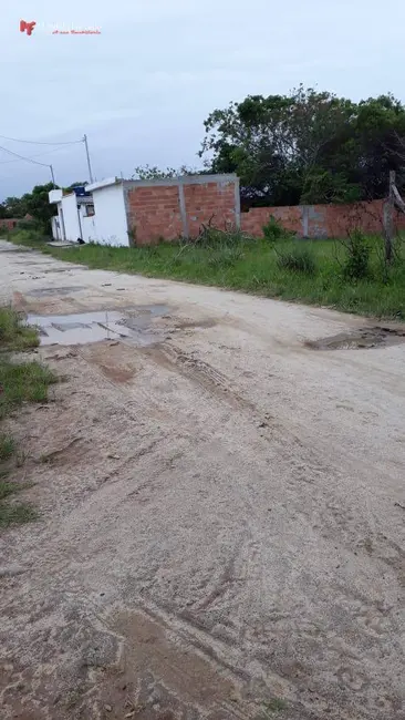 Foto 2 de Terreno / Lote à venda, 275m2 em Cabo Frio - RJ