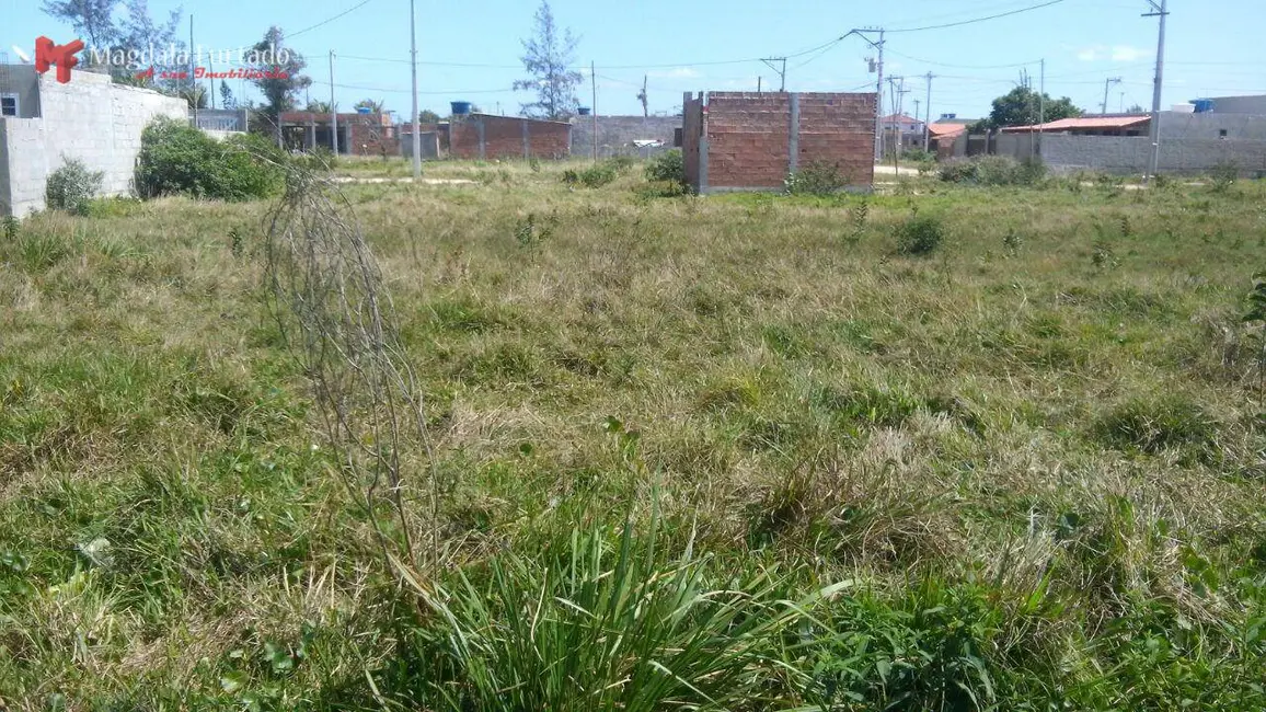 Foto 2 de Terreno / Lote à venda, 240m2 em Cabo Frio - RJ