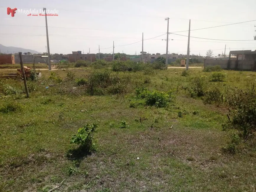 Foto 1 de Terreno / Lote à venda, 360m2 em Cabo Frio - RJ