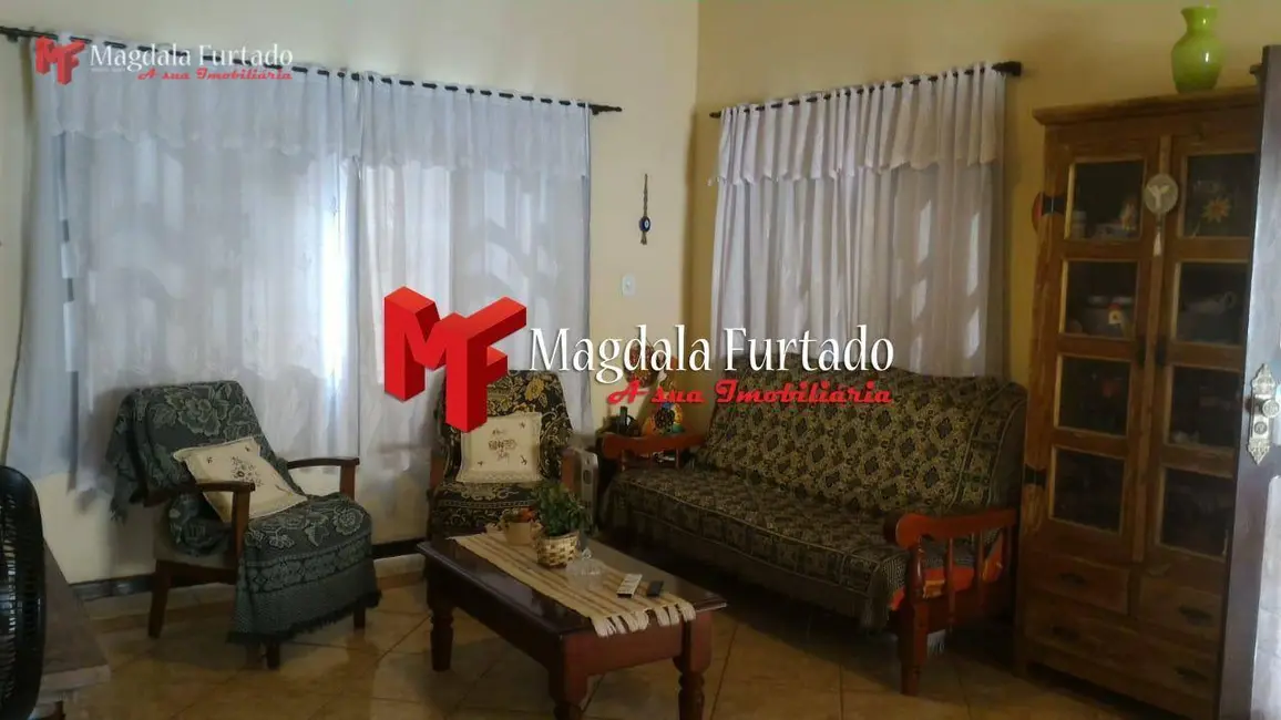 Foto 8 de Casa com 4 quartos à venda, 360m2 em Cabo Frio - RJ