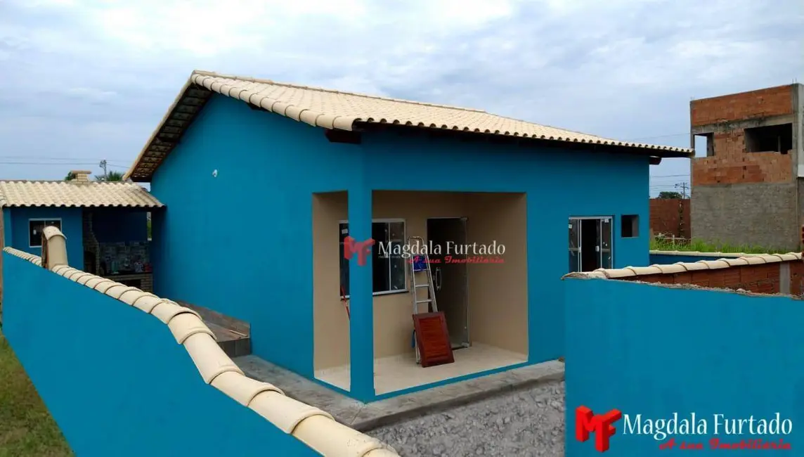 Foto 2 de Casa com 2 quartos à venda, 120m2 em Cabo Frio - RJ