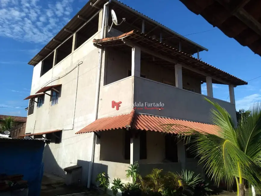 Foto 1 de Casa com 5 quartos à venda, 266m2 em Cabo Frio - RJ