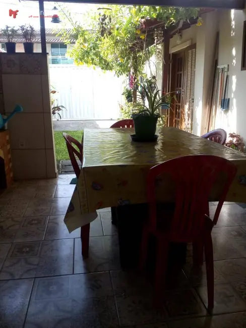 Casa com 3 quartos à venda, 96m2 em Cabo Frio - RJ - imagem 3 Foto 3 de Casa com 3 quartos à venda, 96m2 em Cabo Frio - RJ