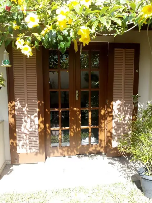 Casa com 3 quartos à venda, 96m2 em Cabo Frio - RJ - imagem 2 Foto 2 de Casa com 3 quartos à venda, 96m2 em Cabo Frio - RJ