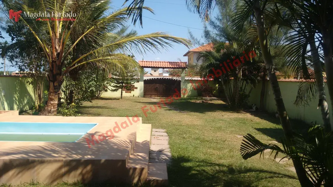 Foto 2 de Casa com 3 quartos à venda, 420m2 em Cabo Frio - RJ