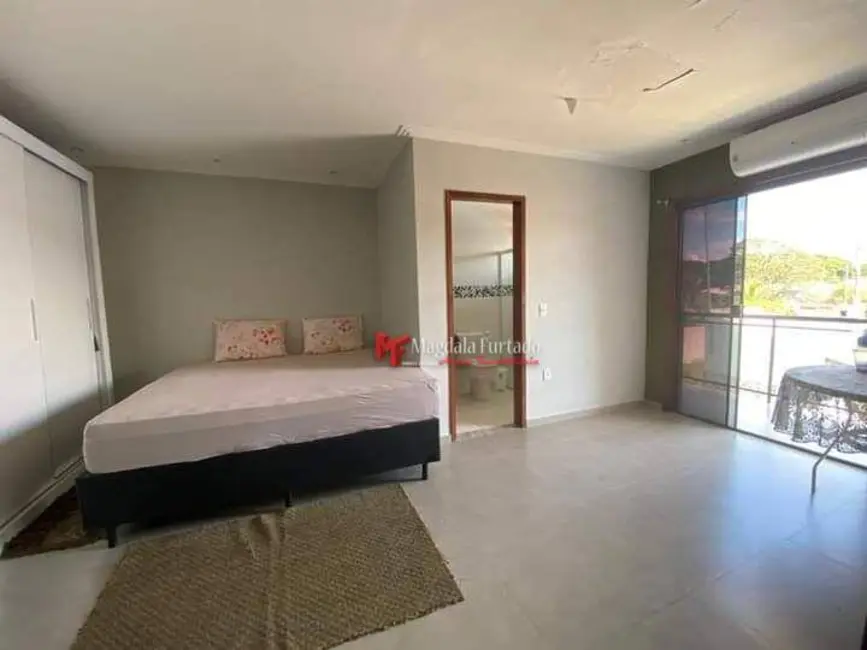 Casa com 4 quartos à venda, 180m2 em Cabo Frio - RJ - imagem 2 Foto 2 de Casa com 4 quartos à venda, 180m2 em Cabo Frio - RJ