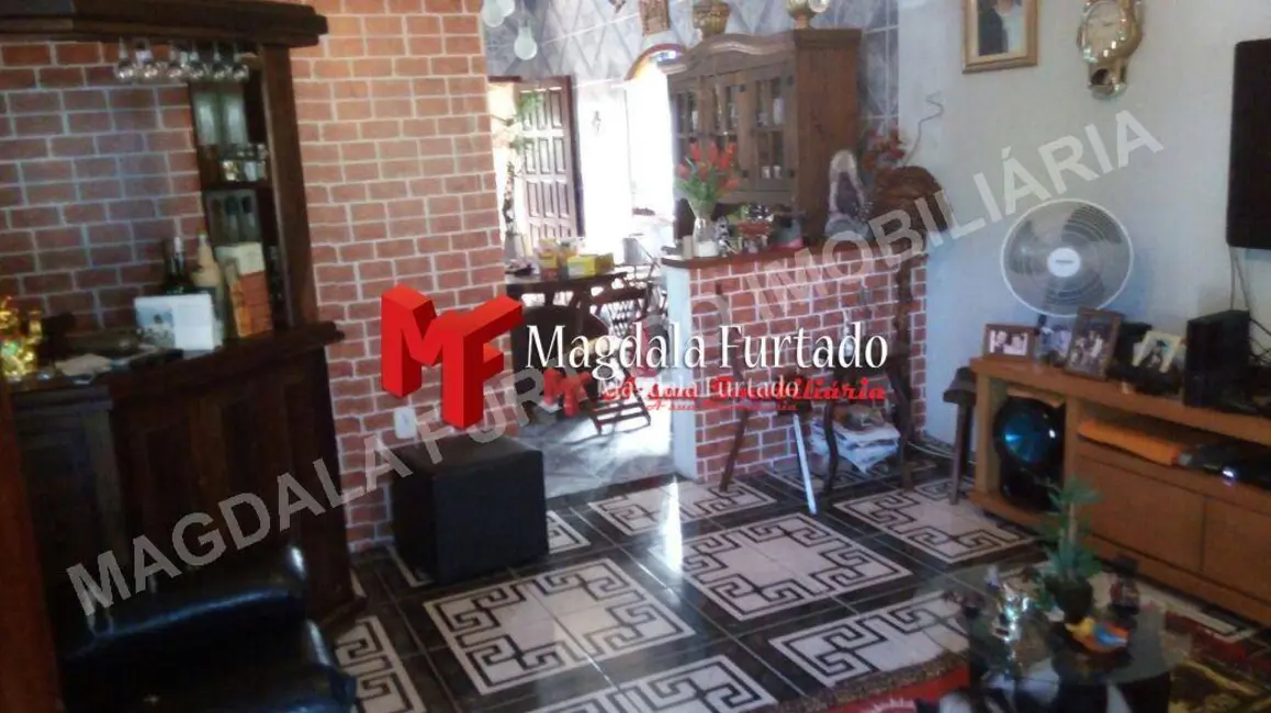 Casa com 2 quartos à venda, 585m2 em Cabo Frio - RJ - imagem 8 Foto 8 de Casa com 2 quartos à venda, 585m2 em Cabo Frio - RJ