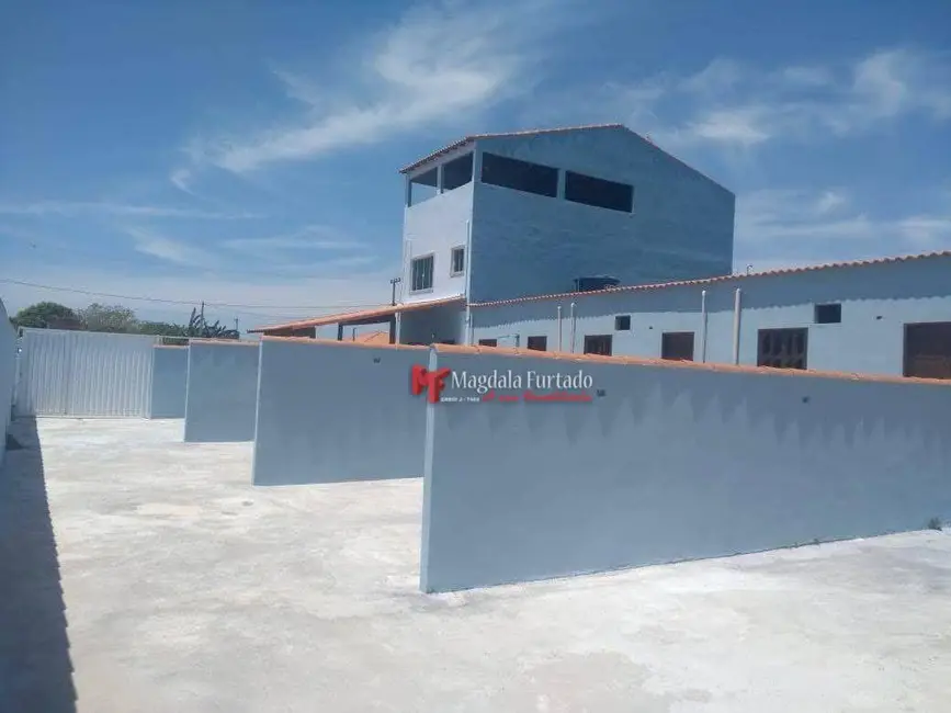 Foto 1 de Casa com 2 quartos à venda, 105m2 em Cabo Frio - RJ