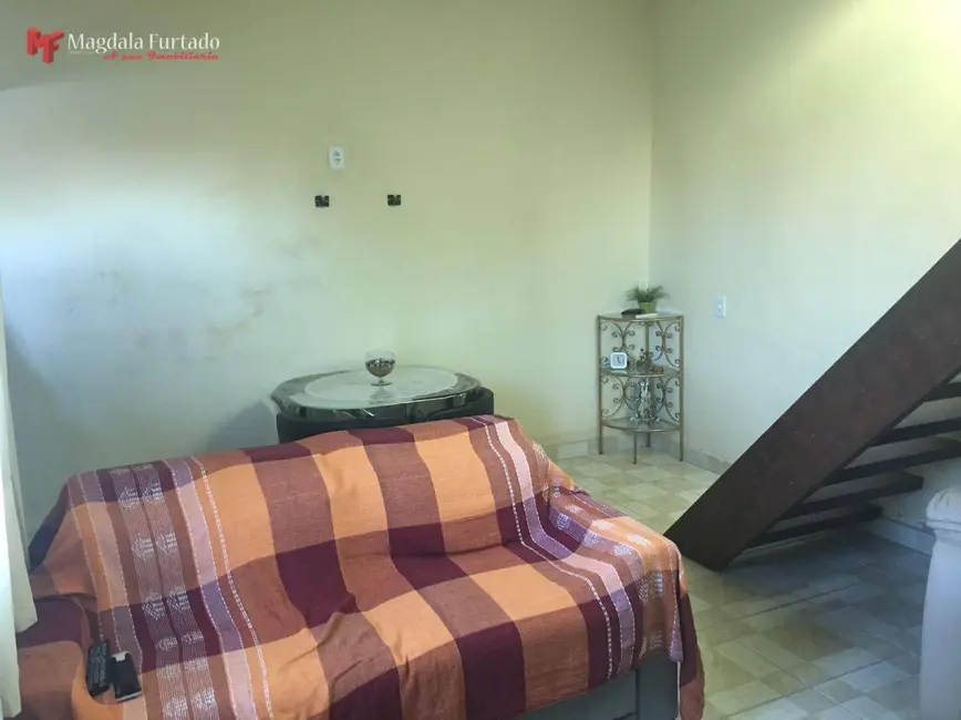 Foto 6 de Casa com 2 quartos à venda, 72m2 em Cabo Frio - RJ