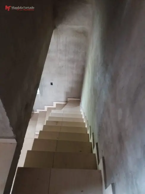 Foto 3 de Casa com 2 quartos à venda, 130m2 em Cabo Frio - RJ