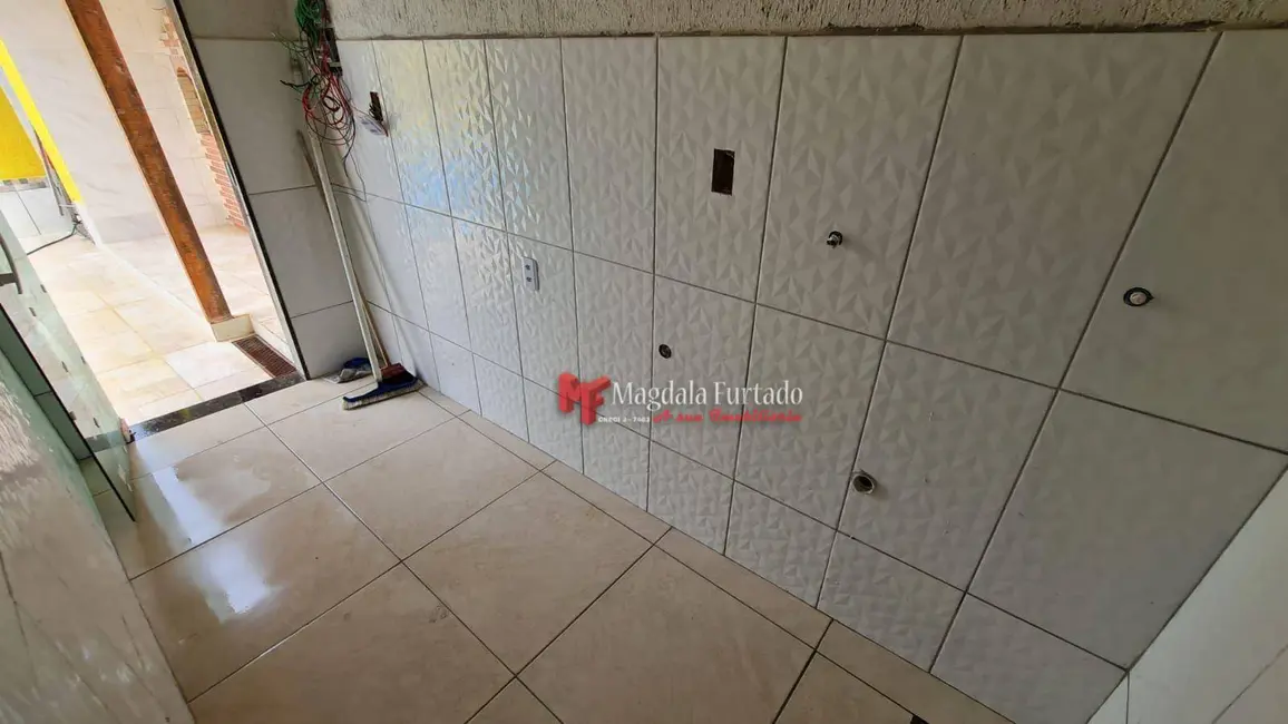 Foto 3 de Casa com 3 quartos à venda, 180m2 em Samburá (Tamoios), Cabo Frio - RJ