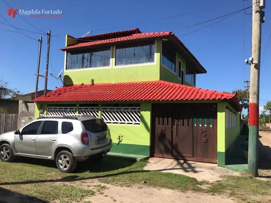 Foto 1 de Casa com 2 quartos à venda, 180m2 em Cabo Frio - RJ
