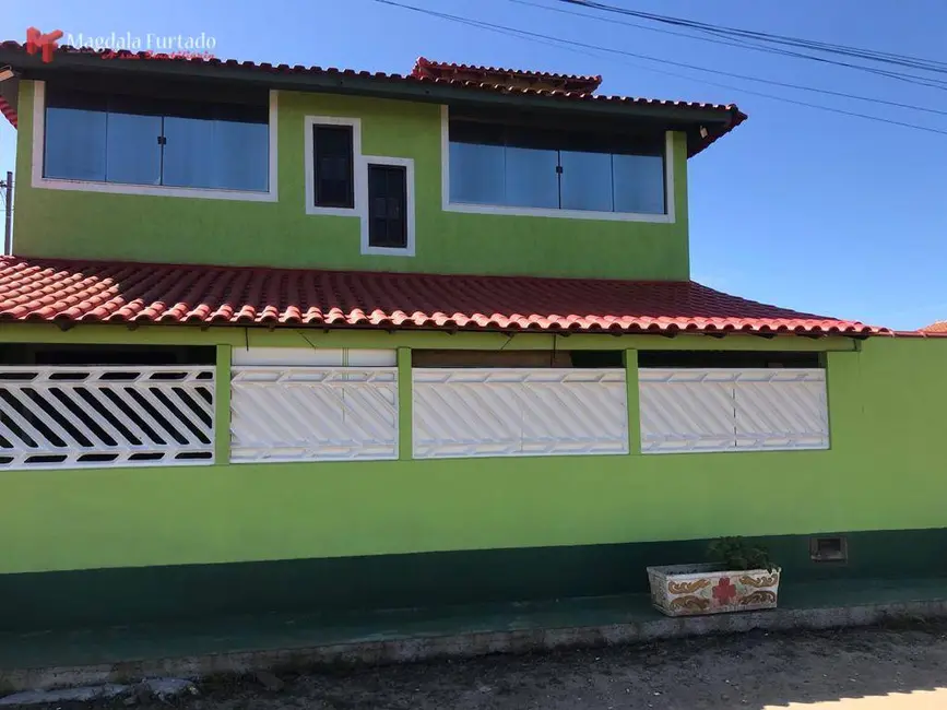 Foto 3 de Casa com 2 quartos à venda, 180m2 em Cabo Frio - RJ
