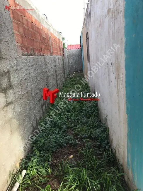 Foto 2 de Casa com 3 quartos à venda, 250m2 em Cabo Frio - RJ