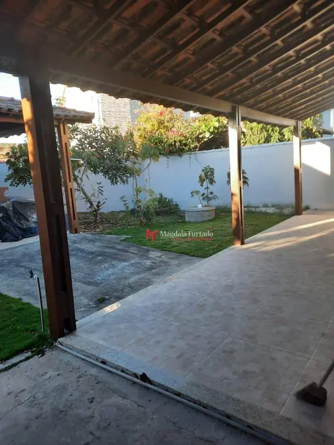 Casa com 3 quartos à venda, 287m2 em Cabo Frio - RJ - imagem 4 Foto 4 de Casa com 3 quartos à venda, 287m2 em Cabo Frio - RJ