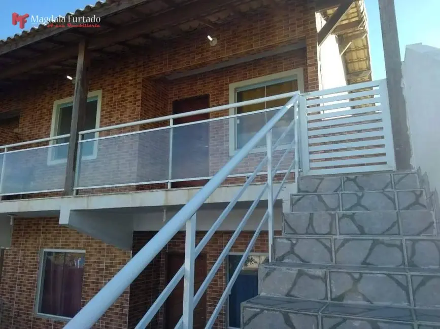 Foto 2 de Casa com 1 quarto à venda, 91m2 em Cabo Frio - RJ