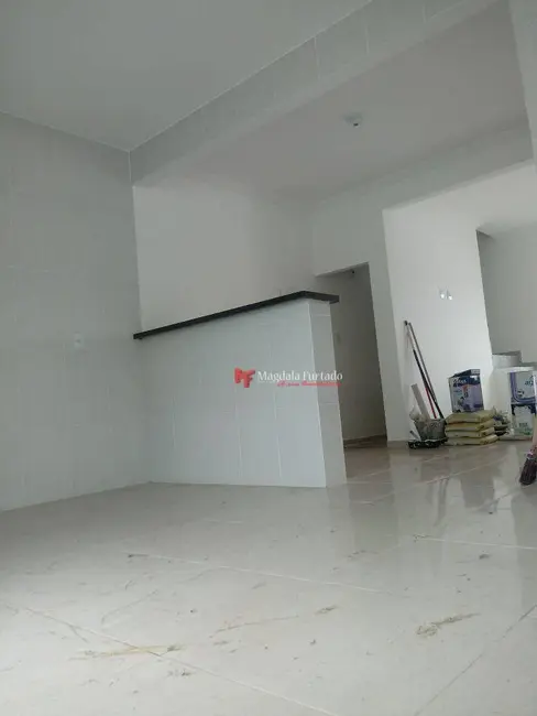 Foto 4 de Casa com 2 quartos à venda, 210m2 em Cabo Frio - RJ