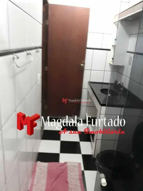 Foto 8 de Casa com 5 quartos à venda, 300m2 em Cabo Frio - RJ