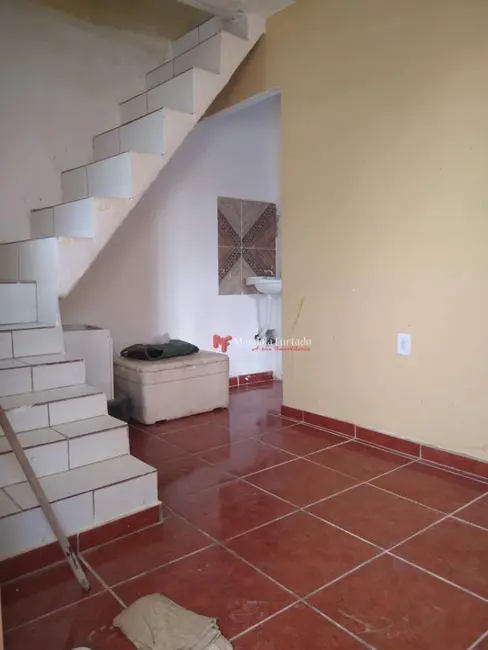 Casa com 1 quarto à venda, 100m2 em Cabo Frio - RJ - imagem 8 Foto 8 de Casa com 1 quarto à venda, 100m2 em Cabo Frio - RJ