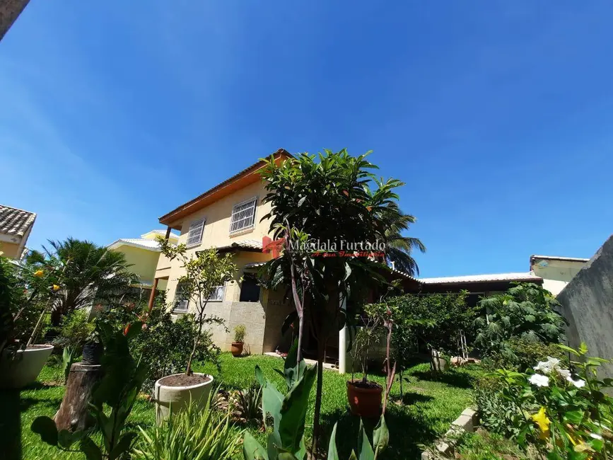 Foto 1 de Casa com 3 quartos à venda, 366m2 em Cabo Frio - RJ
