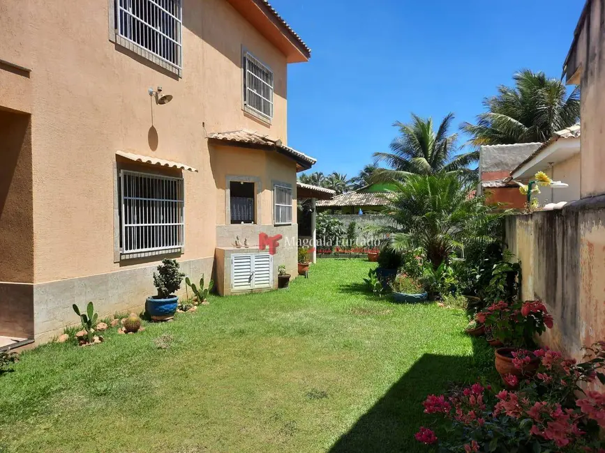 Foto 3 de Casa com 3 quartos à venda, 366m2 em Cabo Frio - RJ
