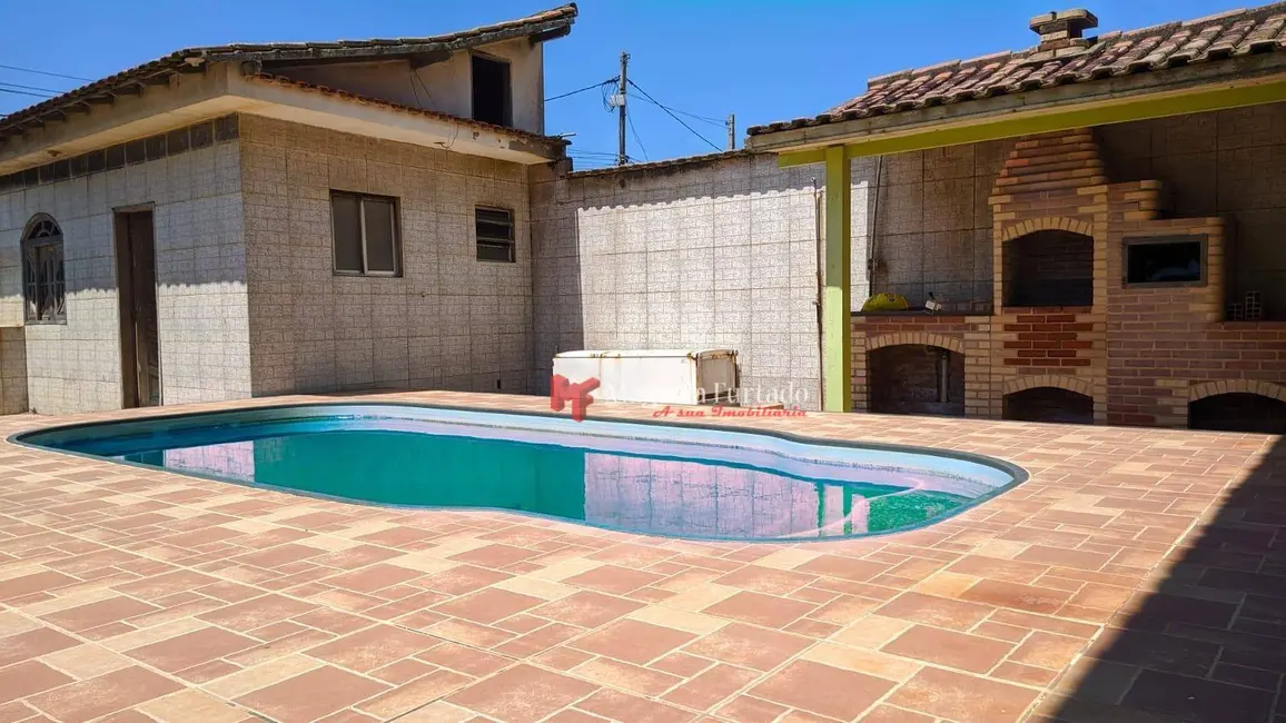 Casa com 3 quartos à venda, 360m2 em Aquarius (Tamoios), Cabo Frio - RJ - imagem 7 Foto 7 de Casa com 3 quartos à venda, 360m2 em Aquarius (Tamoios), Cabo Frio - RJ