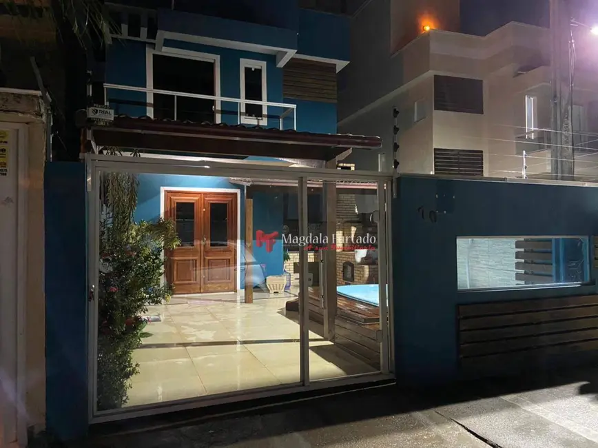 Foto 3 de Casa com 3 quartos à venda, 105m2 em Rio Das Ostras - RJ