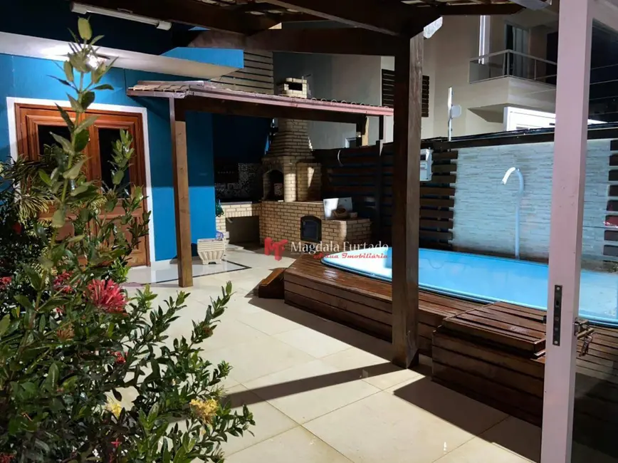 Foto 4 de Casa com 3 quartos à venda, 105m2 em Rio Das Ostras - RJ