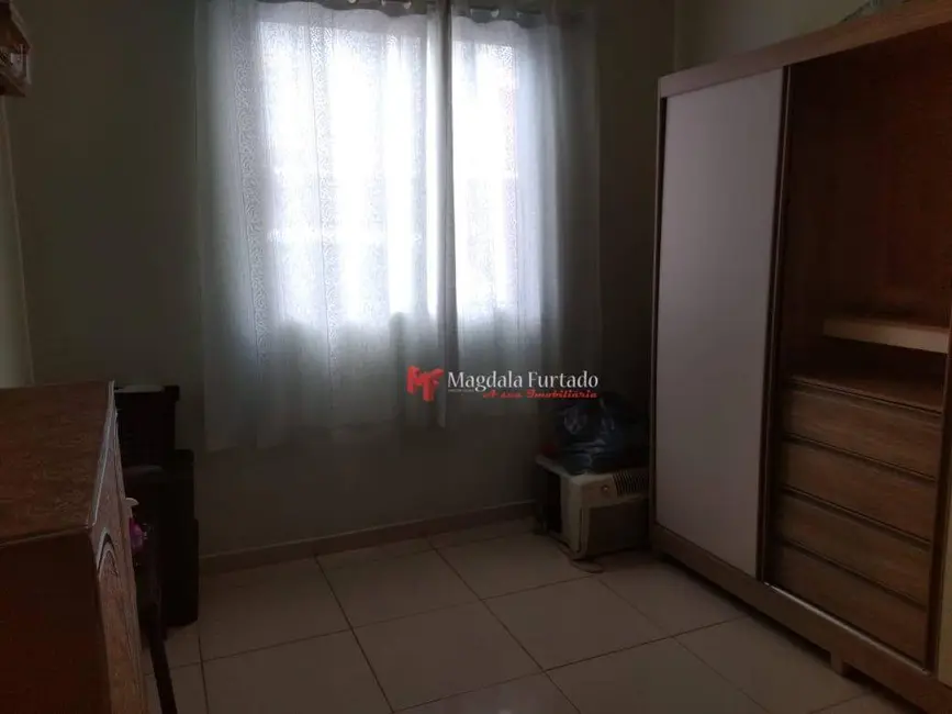 Foto 2 de Casa com 2 quartos à venda, 80m2 em Cabo Frio - RJ