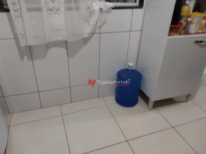 Foto 3 de Casa com 2 quartos à venda, 80m2 em Cabo Frio - RJ