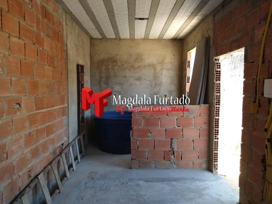 Foto 3 de Casa com 2 quartos à venda, 138m2 em Cabo Frio - RJ