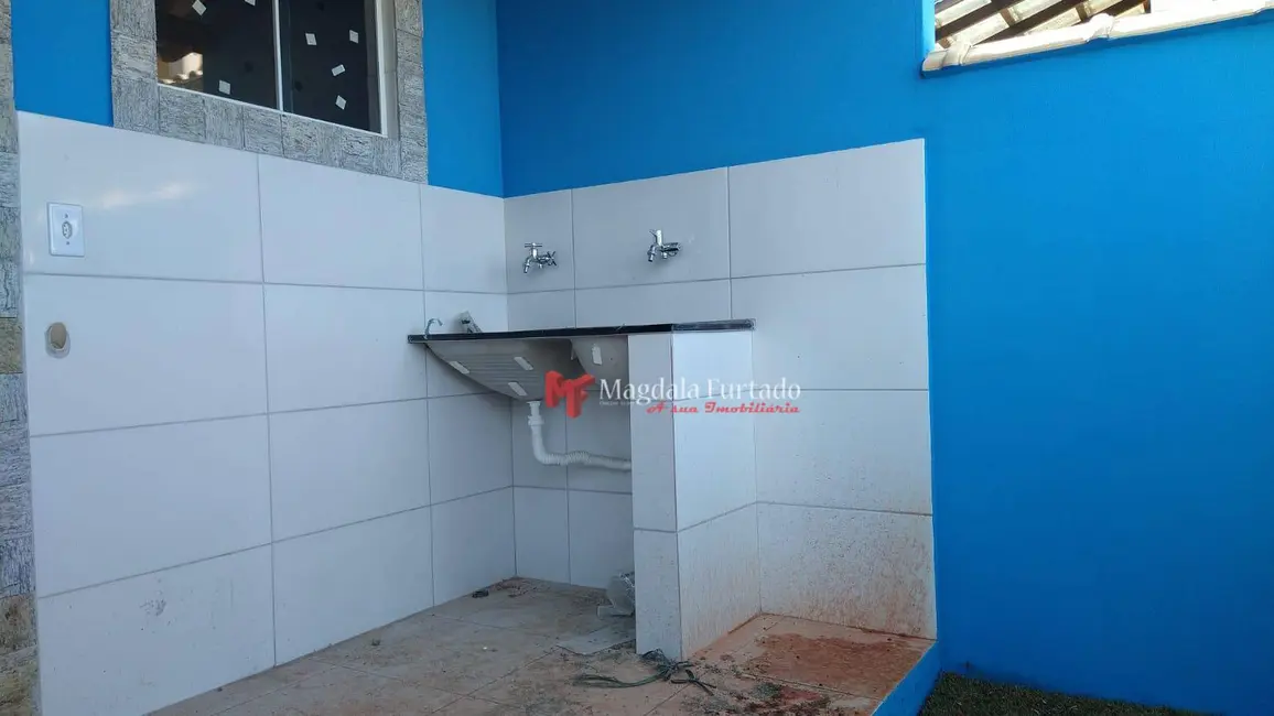 Foto 5 de Casa com 2 quartos à venda, 150m2 em Cabo Frio - RJ